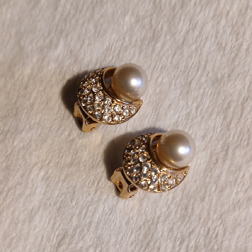 Vintage Christian Dior Pearl Earrings